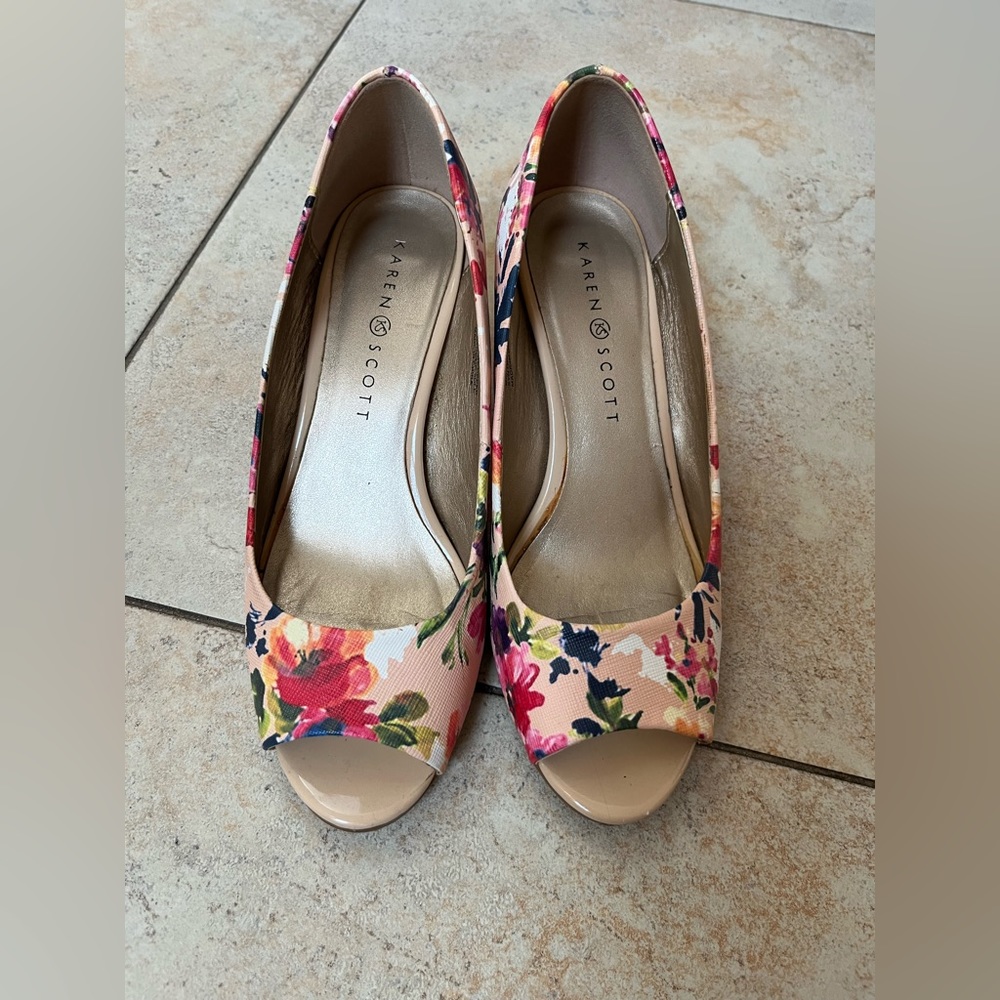 Karen Scott heels.